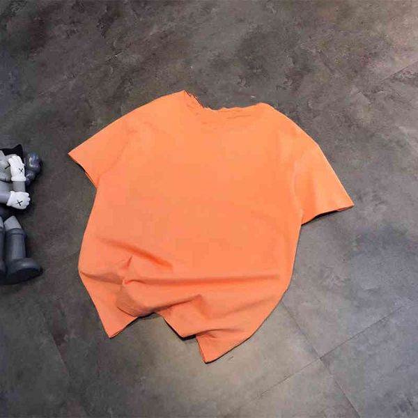 

2022 factory wholesale new high version spring and summer lovers' letter short sleeve loose casual back large arrow bright diamond t-sh, White