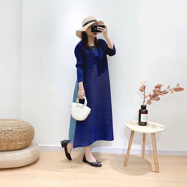 

casual dresses miyake pleats organ dress women's summer french o-neck temperament large size long y0h6, Black;gray