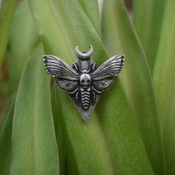

pins, brooches 1pcs skull moth brooch, Gray