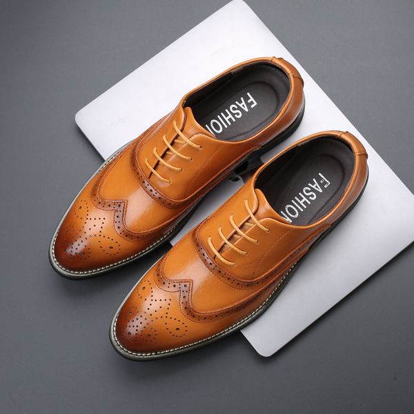 

464748 size brogue pointed leather shoes black and white stitching business leather shoes mens foreign trade plus size leather shoes