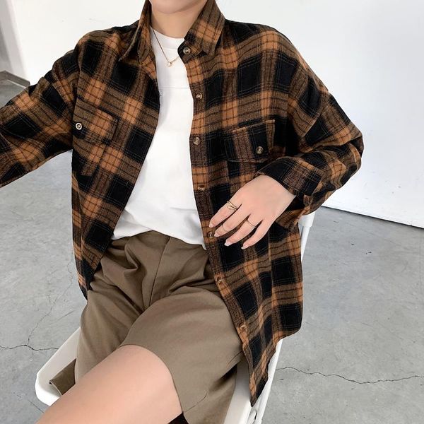 

vintage stylish plaid shirts women blouse 2021 fashion lapel collar long sleeve loose chic plus size women clothing cotton, White