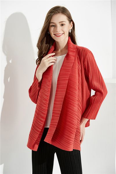 

2021 new pleated lapel scarf coat autumn winter europe long sleeve goddess short lapels jacket women tp5082 sk1i, Black;brown