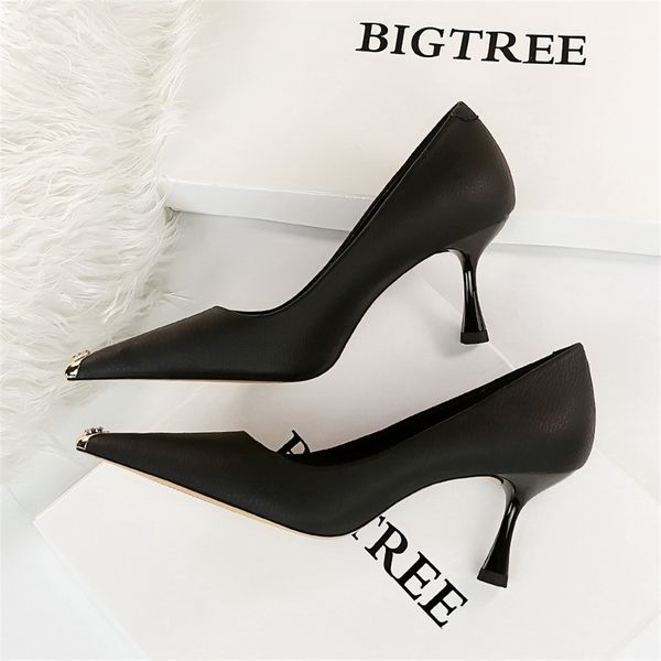 

bigtree women's fashionable dress metal pointed pump 2021 warm solid soft leather high heels 7cm women's shoes show off slim deskt, Black