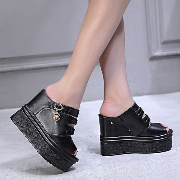 

dress shoes 2021 summer black and white two-color platform lame sandals women's fashion hollow fish mouth