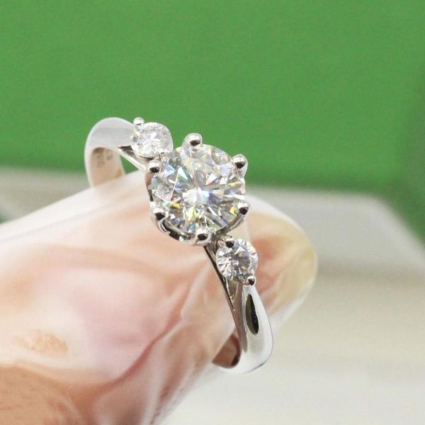 

cluster rings pure luxury 18k white gold moissanite ring d color romantic style engagement anniversary special design jewelry, Golden;silver