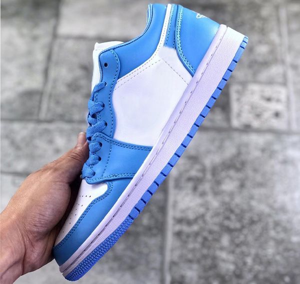 

mens 1 low university blue white men womens basketball shoes 1s varsity red summit black outdoor sneakers ao9944-44 with box 553558-606