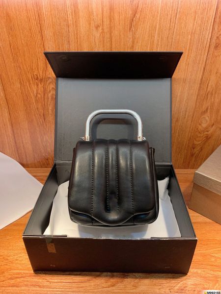 

pieces of designer fashion bag coin purse old flower embossed classical chain shoulder bag lady purse belt bag 18 19cm0, Black