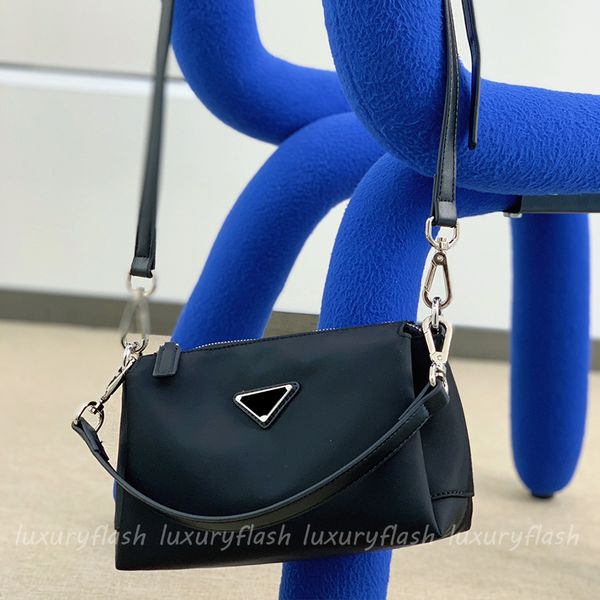 

2021 fashion cross body latest waterproof fabric luxury designer mens and womens messenger bag casual shoulder handbag simple high quality