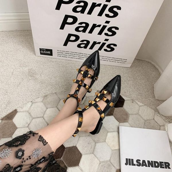 

ladies patent leather hollow sandals with rivet cover heel shoes fashion 2021 new arrivals pointed toe sandalias flats gladiatus, Black