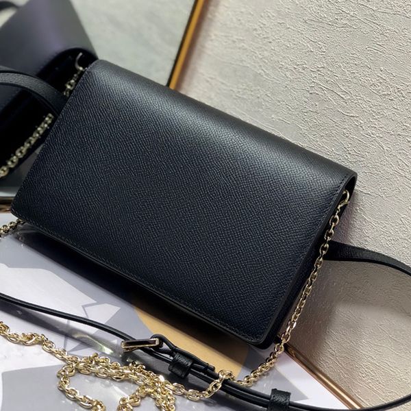 

2021 the new series women bags 2250 with chain and belt interior zipper pocket versatile fashion atmosphere genuine leather fash