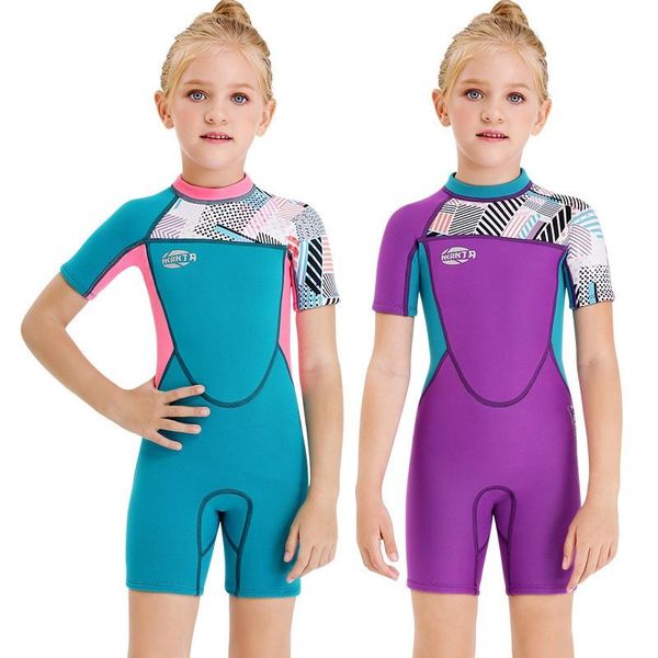 

one-piece suits 2.5mm children's swimwear short-sleeved diving suit female in large children student swimming pants sunscreen one piece