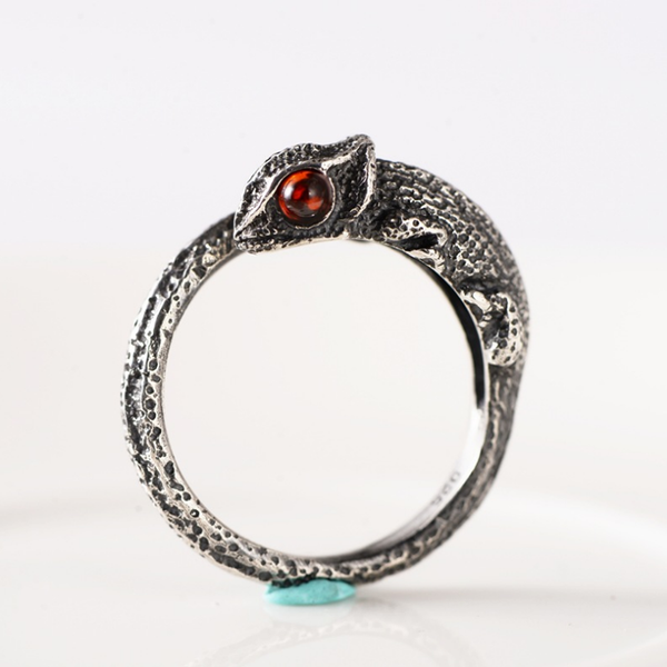 

cluster rings real 925 silver retro lizard personality open ring synthetic garnet finger end exquisite commemorative gift, Golden;silver