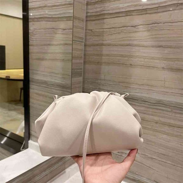 

handbag2021 new cloud bag practical and versatilegg bag