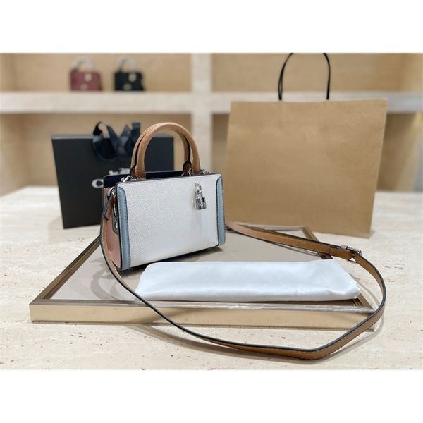 

2021 new sheepskin crossbody bag women luxurys designers bags shoulder bag luxurys designers crossbody bags 18*13cm 2205s, Black