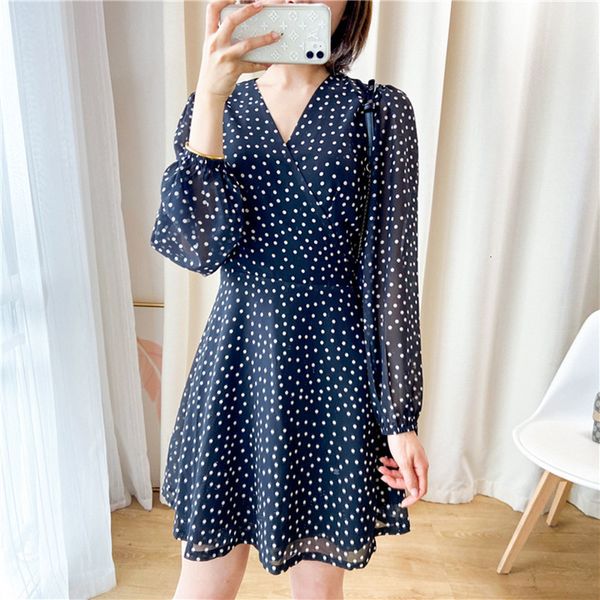 

2021 new 100% viscose feminina v neck mini elegante dot print senhoras rendas at manga comprida vestido curto roupas femininas 845d, Black;gray