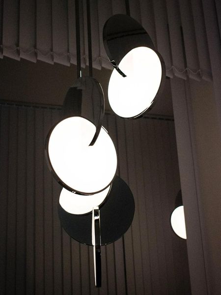 

pendant lamps nordic designer light luxury modern minimalist creative villa el restaurant bar table combination solar eclipse chandeliers