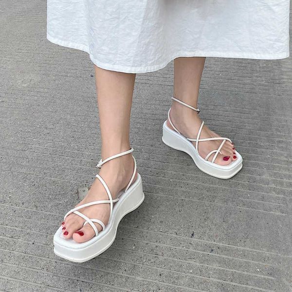 Kadınlar Beyaz Sandalet Yaz 2021 Kare Toes Topuklu Ayakkabı Bayan Tıknaz Tabanlar Takozlar Sandalet Moda Kadınlar Yüksek Platform Sandalet Y0721