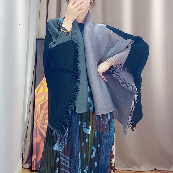 

2021 New Female Contrast Shawl Coat Miyak Fold Elegant Size Large Fine Versatile Big Lapel Or4t, Black
