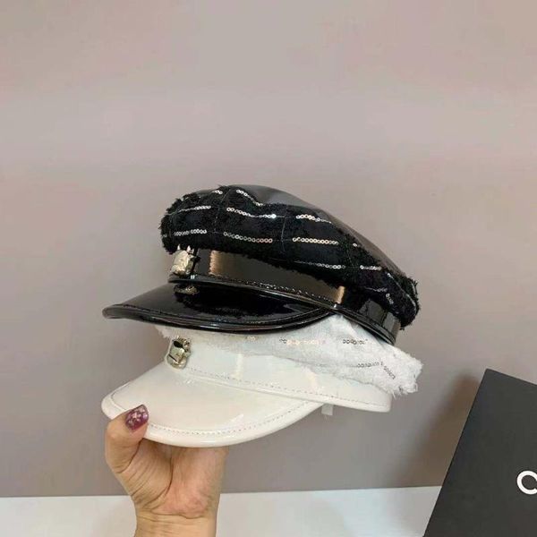 

berets female autumn korean black and white beret retro was thin solid color painter hat cartoon pattern anti-sack, Blue;gray