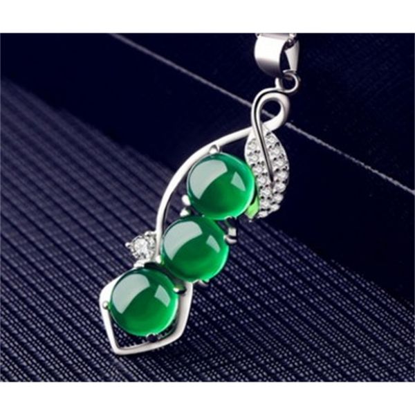 

socialite high-end low price natural high jade inlay 925 silver necklacei up-market