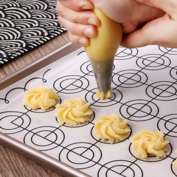 

nonstick silicone baking mat reusable dough pads placemat macaron cookie cake pad tailored mats kneading kitchen accessories