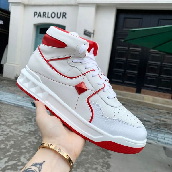 

2021 couple fashion casual shoes outdoor sports show classic cartoon simple atmosphere leather love style 35-45, Black