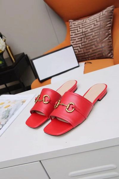 

european classic luxury style women's slippers,fashion shoes sandals, gold horseshoe buckle leather, flat-soled, rubber bottom, Black