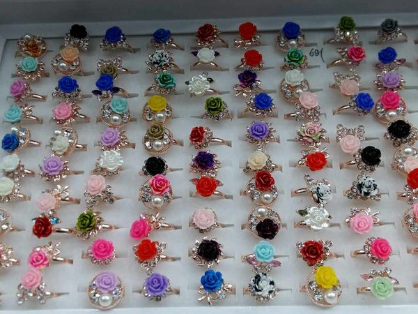 

rose flower pearl ring mixed designs women's rings with color box, Golden;silver
