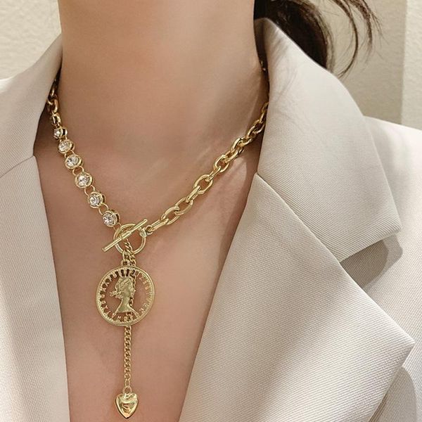 

pendant necklaces fashion simple gold portrait inlaid rhinestone necklace retro love heart clavicle chain jewelry, Silver