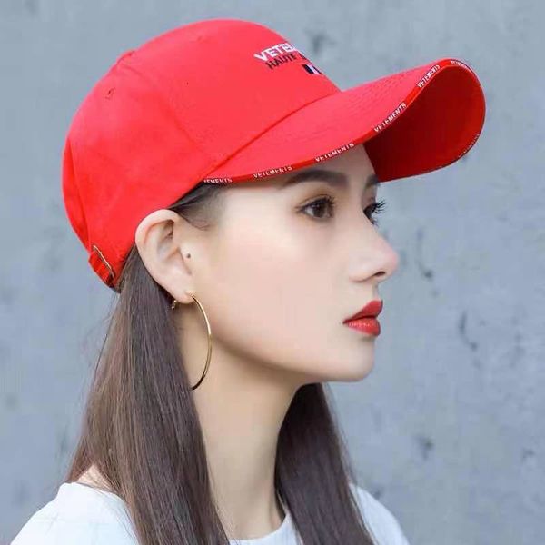 

2021 new arrival red vetements embroidery peaked 4 seasons t shirts baseball cap adjustable n076, Blue;gray