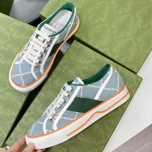 

lady casual shoes sneaker letters lace-up leisure women shoes fashion platform new men flat canvas shoes large size 35-41