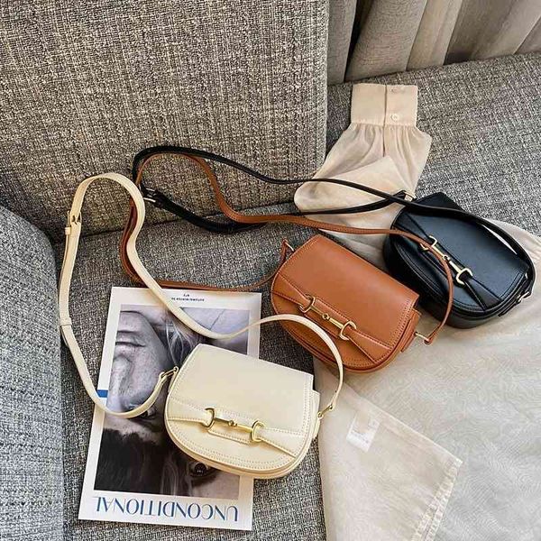 

women luxurys designers bags 2021 style buckle saddle fashion trend one slant cross portable leat designer handbag handbags totes crossbody
