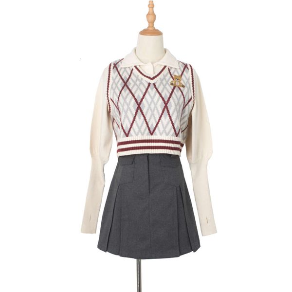 

she has a sense of puppy love atmosphere couple knitting ringgitte college embroidered sweater, White;black