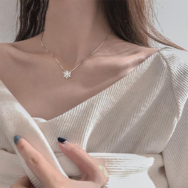 

chains anenjery flash cubic zircon snowflake pendant necklace fashion clavicle chain rose gold silver color for women s-n605