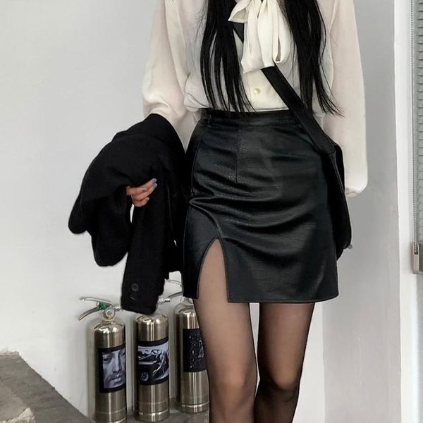 

2021 slit thin hip skirt female autumn and winter pu leather skirt sweet cool style girl fried street black dq1292