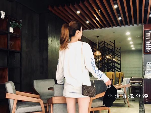 

kong hong crosin long sleeve 2021 new ch men's and women's personalized printing casual loose bottomed t-shirt, Black