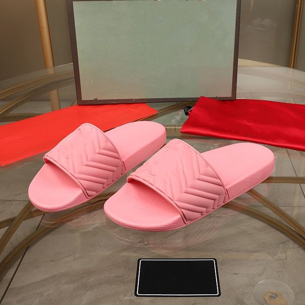 

2020 luxury designer summer rubber slide sandal for men and women flat slipper bright colorful summer feel permeating beach flip flops, Black
