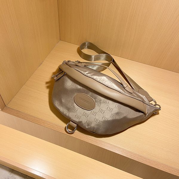 

single shoulder messenger bag female bag style waist net red leisure chest purse