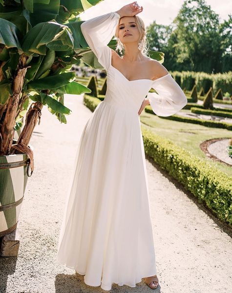 

beach wedding dress 2021 chiffon off shoulder long sleeve floor length simple beach bridal gown low back women brides elegant, White