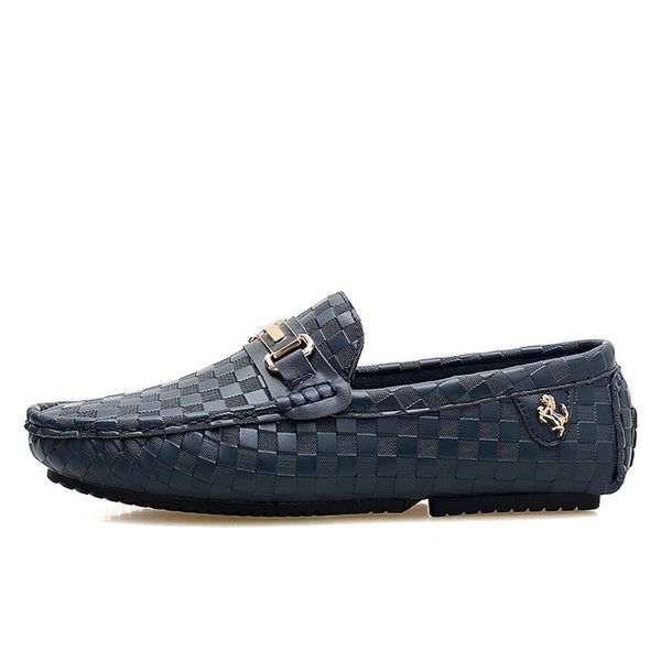 

2019 men casual shoes embossed leather moccasins for men slip on flats loafers fashion buckle style driving shoes, Red;white