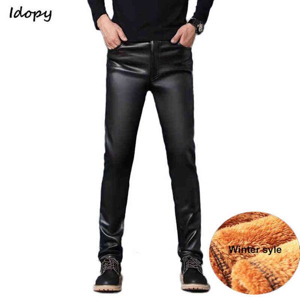 IDOPY PU Suni Deri Pantolon Erkekler Windproof Su Geçirmez Motosiklet Biker Iş Erkek Pantolon Sıkı Deri Slim Fit Artı Boyutu G0104