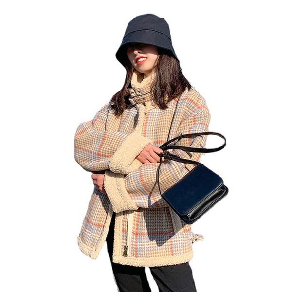 

women's fur & faux lamb wool jacket women korean loose winter plaid short down cotton padded 2022 fashion all-match outer wear jd2068, Black