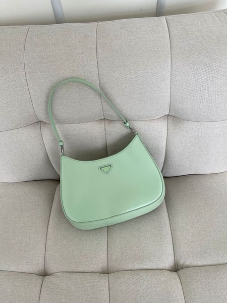 

New Cowhide Mid-Ancient Underarm Bag Fashion Inverted Triangle Label Bag Shoulder Bag
