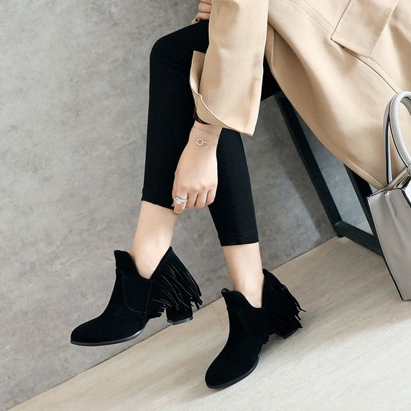 

new women's shoes in autumn and winter 2019 mix with frosted high heel fringe boots, thick heel short boots q0pk#, Black