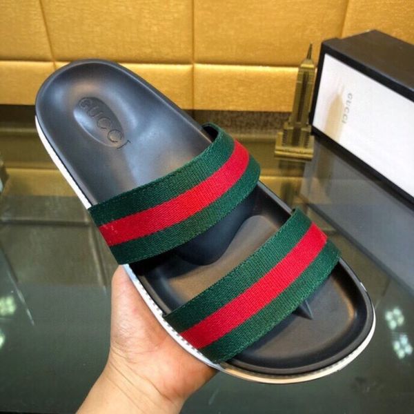 

aiqichao men's shoes bee embroidery sandals men's summer fashion outdoor beach versatile leisure zlh, Black