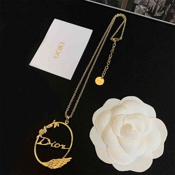 

gold feather necklace female new red pendant clavicle chain, Golden;silver