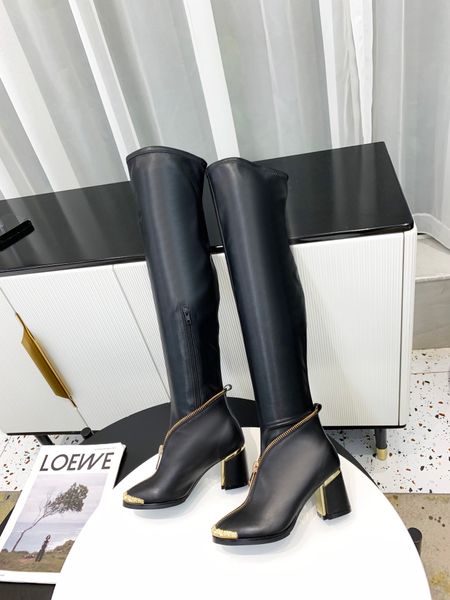 

gold metal chains boots&booties 2021 luxury designer women classics leather kitten heel boot side zipper knee ankle tube fashion comfort a4, Black