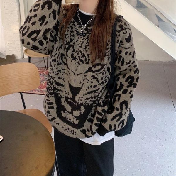 

leopard sweater women's autumn / winter 2021 new retro hong kong style pullover with lazy wind and loose and knitted coat, White;black