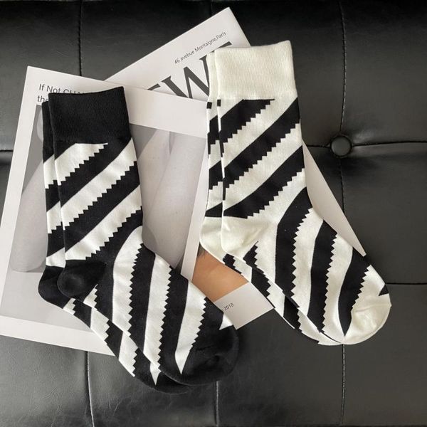 

men's socks 1 pair and women's black white twill personality trendy in tube sports street skateboard
