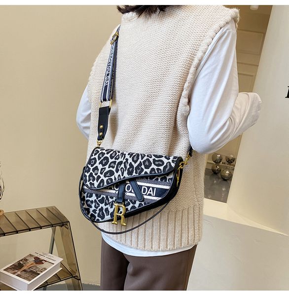 

shoulder bags for women crossbody luxury fashion designer saddle mahjong sling ladies canvas leather chest handbags